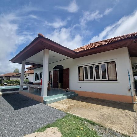 Mae Rampung Beach House Pool Villa Районг Екстериор снимка